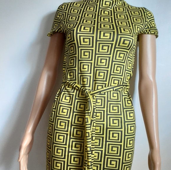 DRESS SOLD OUT - Picture 5 of 12